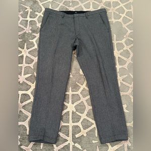 Hugo Boss Men's Gray Solid Cotton Blend Dress Pants 36R X 27.5 (extra 1” Cuffed)